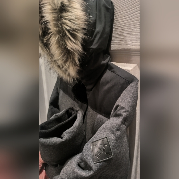 Women's Sun Valley Down Jacket Size XS - Picture 3 of 3